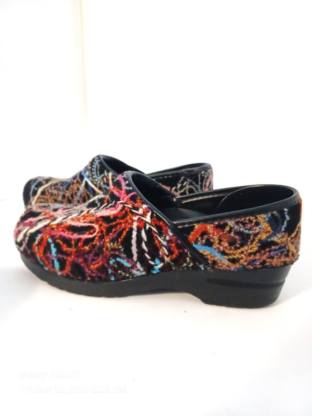 Dansko Black Confetti Scribble Multi Color Wool Yarn Women's Size 9